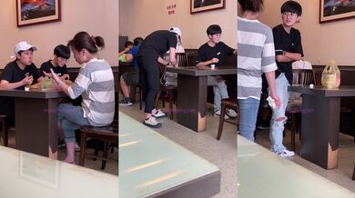 小吃店女厕耐心蹲守多位美女嘘嘘不拍到她们的鲍鱼不走 (2)